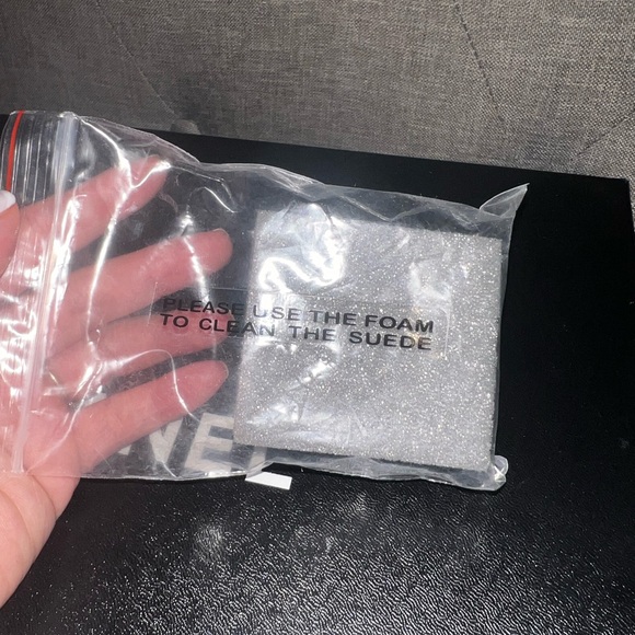 Chanel Swede Short Boots with bow - Picture 7 of 13